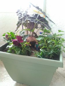 Build a Mini Minecraft Forest from Albuquerque Moms Blog