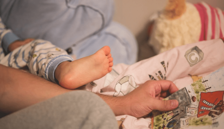 Bilingual Reading Aloud to Infants