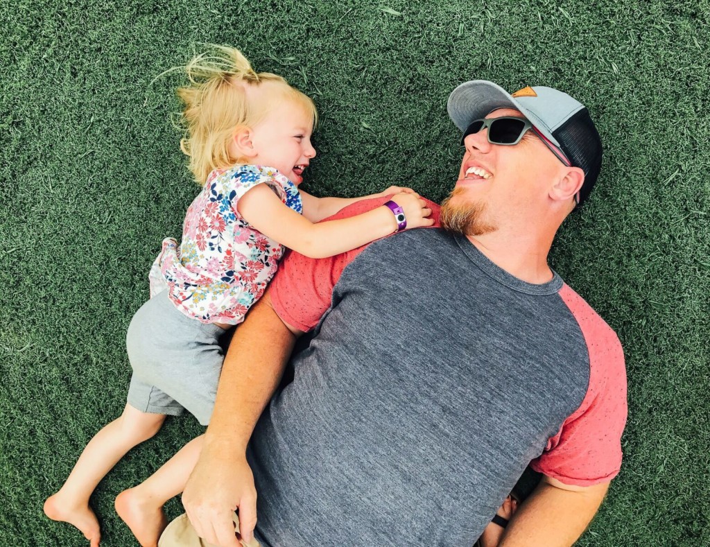 dad and daughter Albuquerque Moms Blog