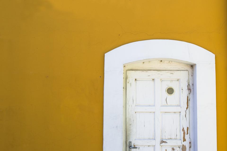 closed door open opportunity friends neighbors | Sarah Beckman | Albuquerque Moms Blog