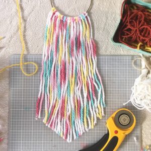 How to Make Yarn Wall Hangings with Kids