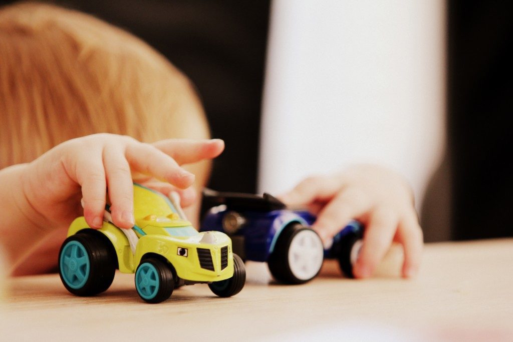 Want to Put an End to Sharing Squabbles? Me Too from Albuquerque Moms Blog