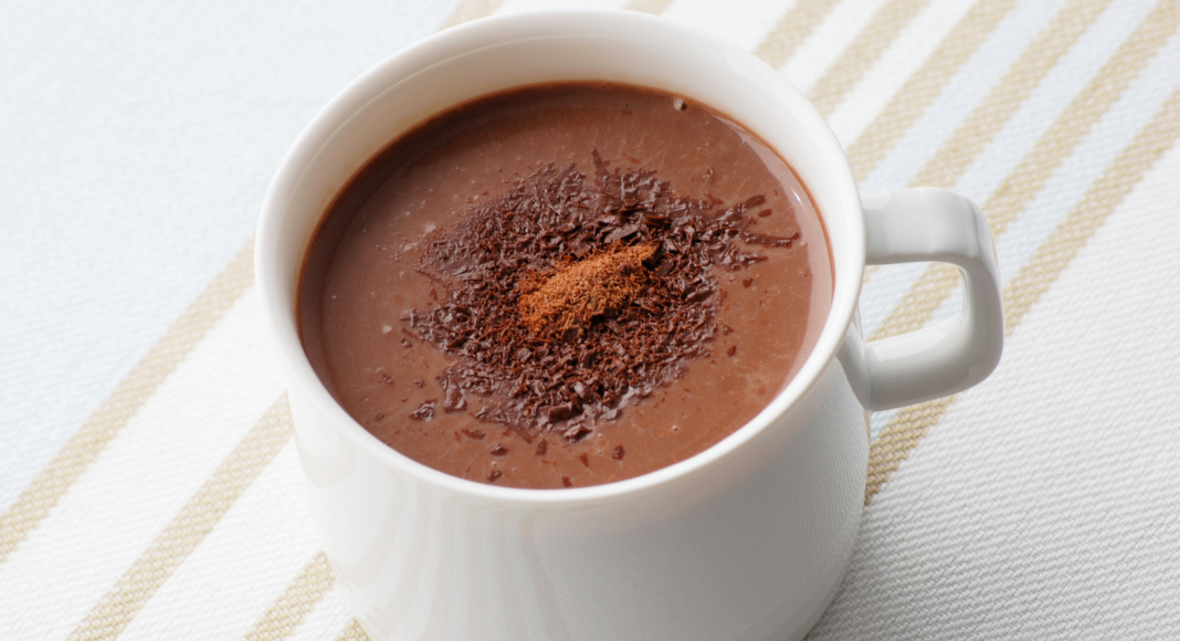 2 Healthy Hot Chocolate Recipes To Enjoy This Fall