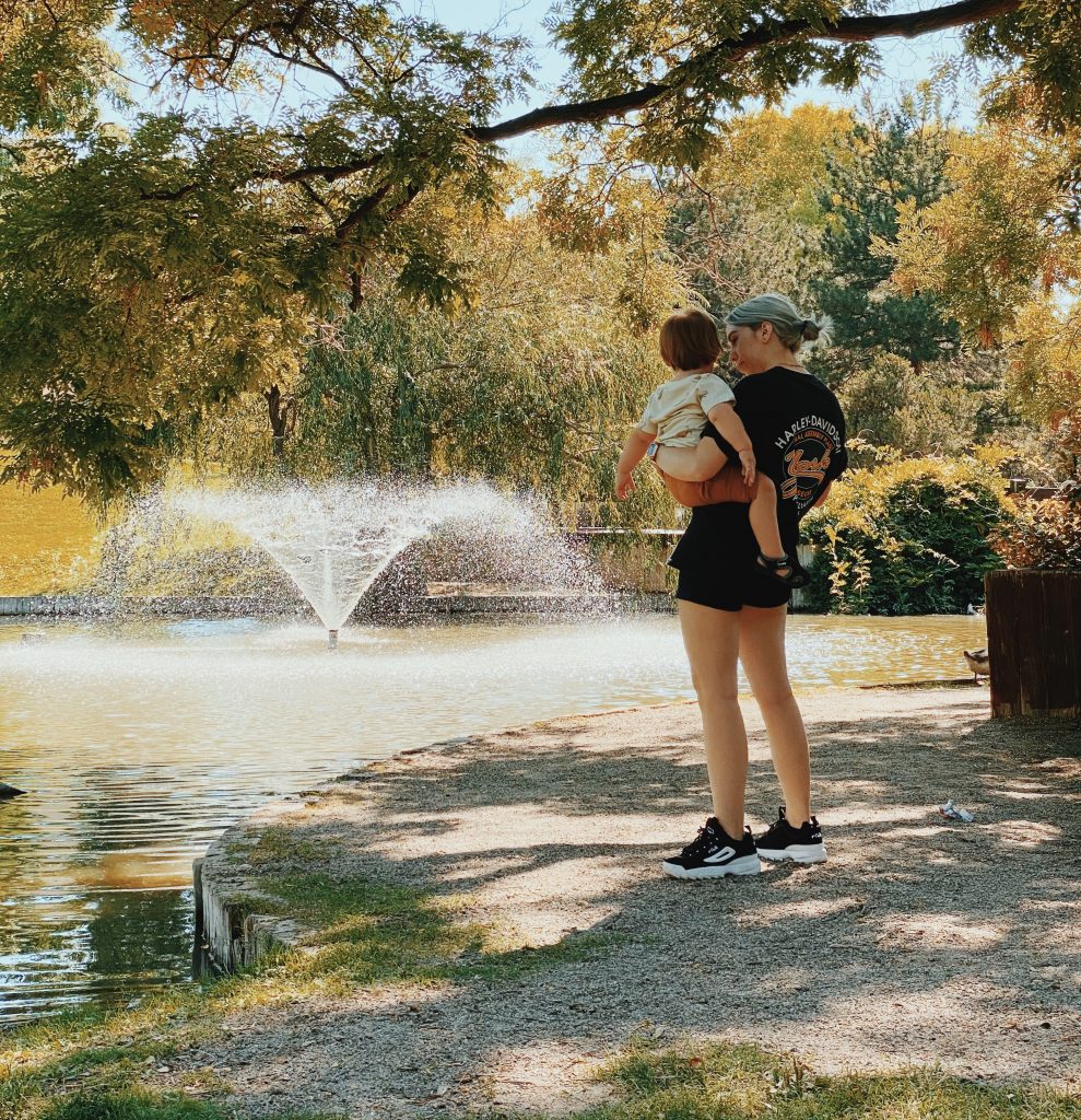 Introducing New ABQ Mom Contributor Taylor Davis