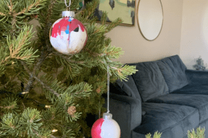 Three DIY Ornaments for Kids that You'll Actually Want to Put on the Tree Three DIY Ornaments for Kids that You'll Actually Want to Put on the Tree