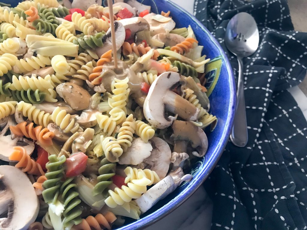 "Make It Mine" Pasta Salad :: A Versatile Summer Side Dish || Albuquerque Mom Collective