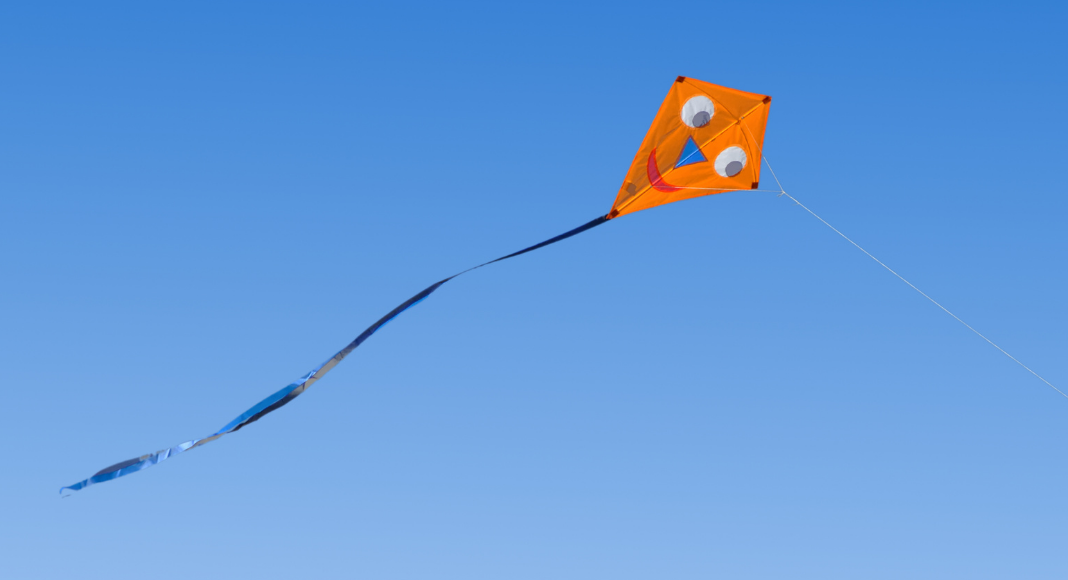 Make a Paper Kite That Really Flies! Make a Paper Kite That Really Flies!