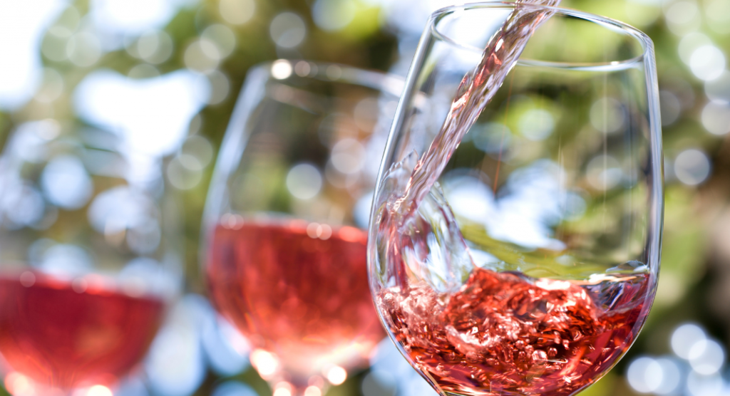Wine Pairing 101 :: Your Quick Cheat Sheet to Ordering & Buying Wine