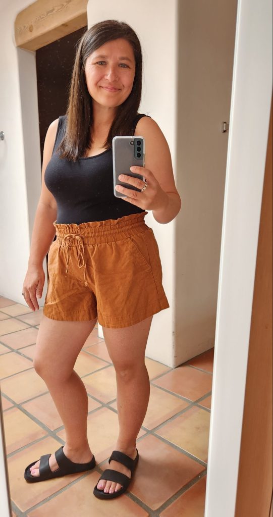 5 Simple & Stylish Summer Outfits for Moms on the Go 5 Simple & Stylish Summer Outfits for Moms on the Go
