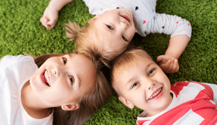Preparing Older Siblings for a New Baby :: Different, Harder, Better
