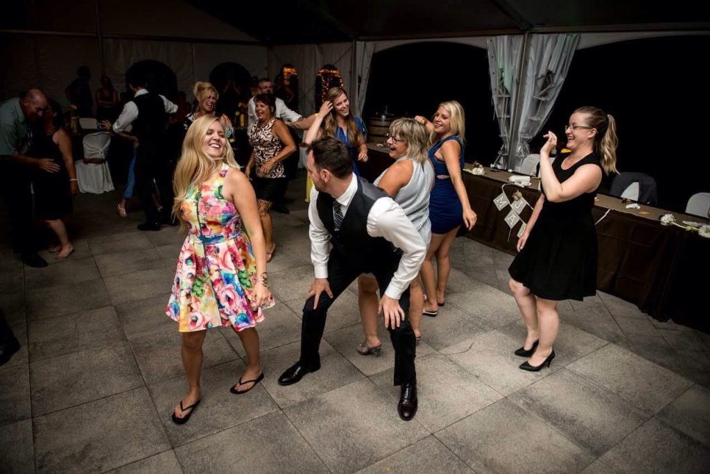 Attending a family wedding in Niagara Falls in 2017