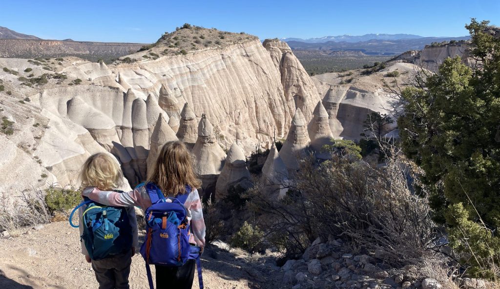 Hiking Kasha-Katuwe Tent Rocks with kids Hiking Kasha-Katuwe Tent Rocks with kids