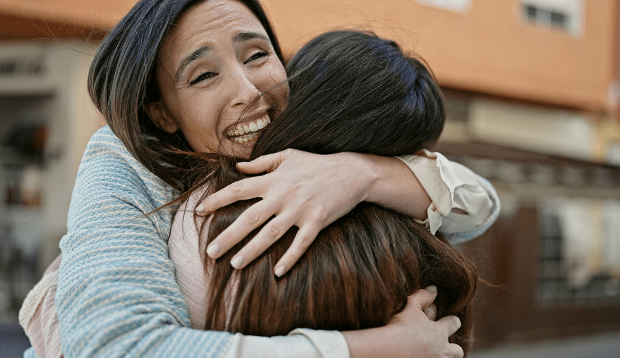 Nominate your Favorite Nonprofit for the 2025 ABQ Mom Nonprofit Spotlight