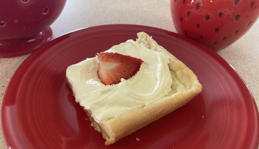 Easy Strawberry Lemonade Sugar Cookie Bars
