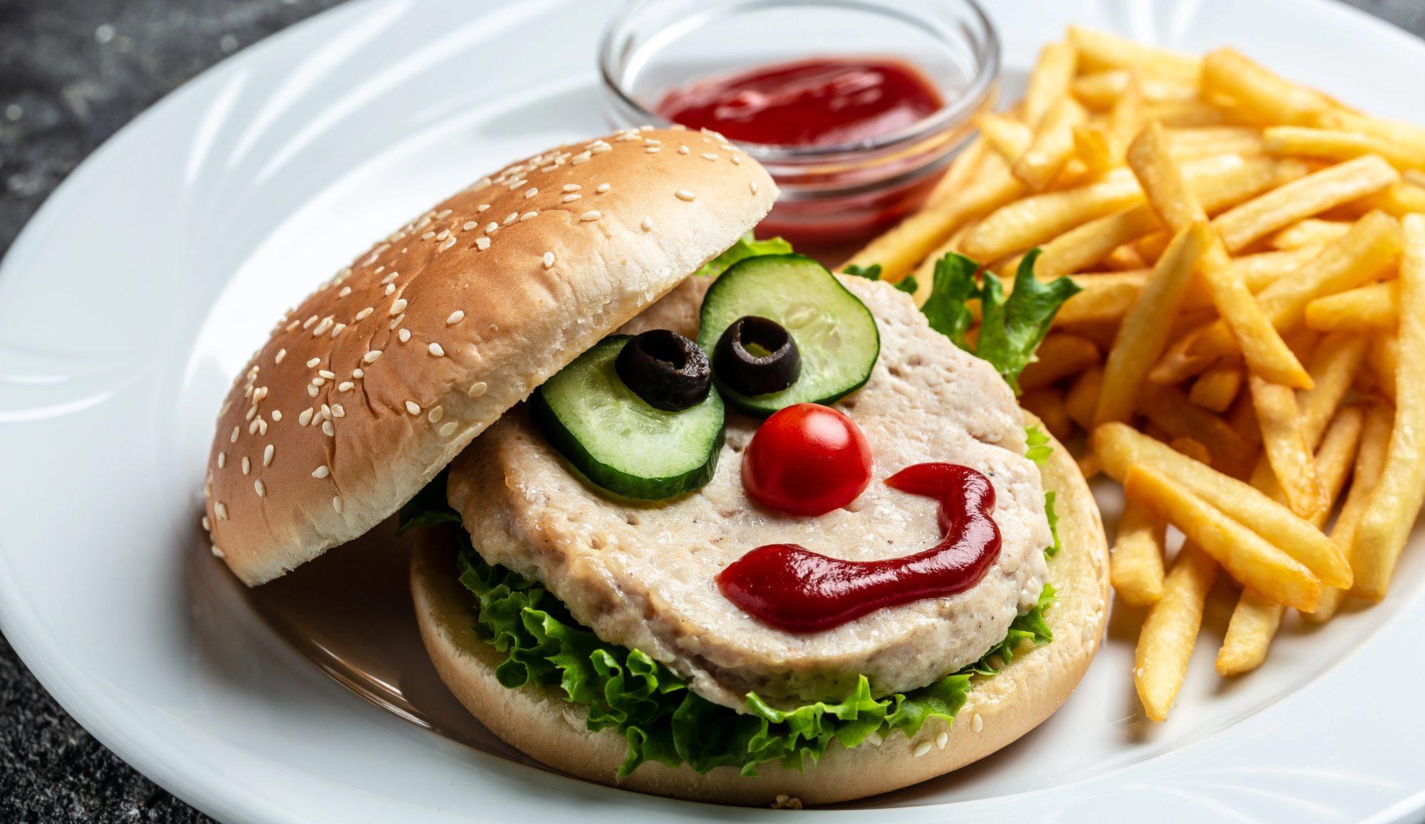 Albuquerque Restaurants Offering Free Kids Meals During SNAP Benefit Interruption