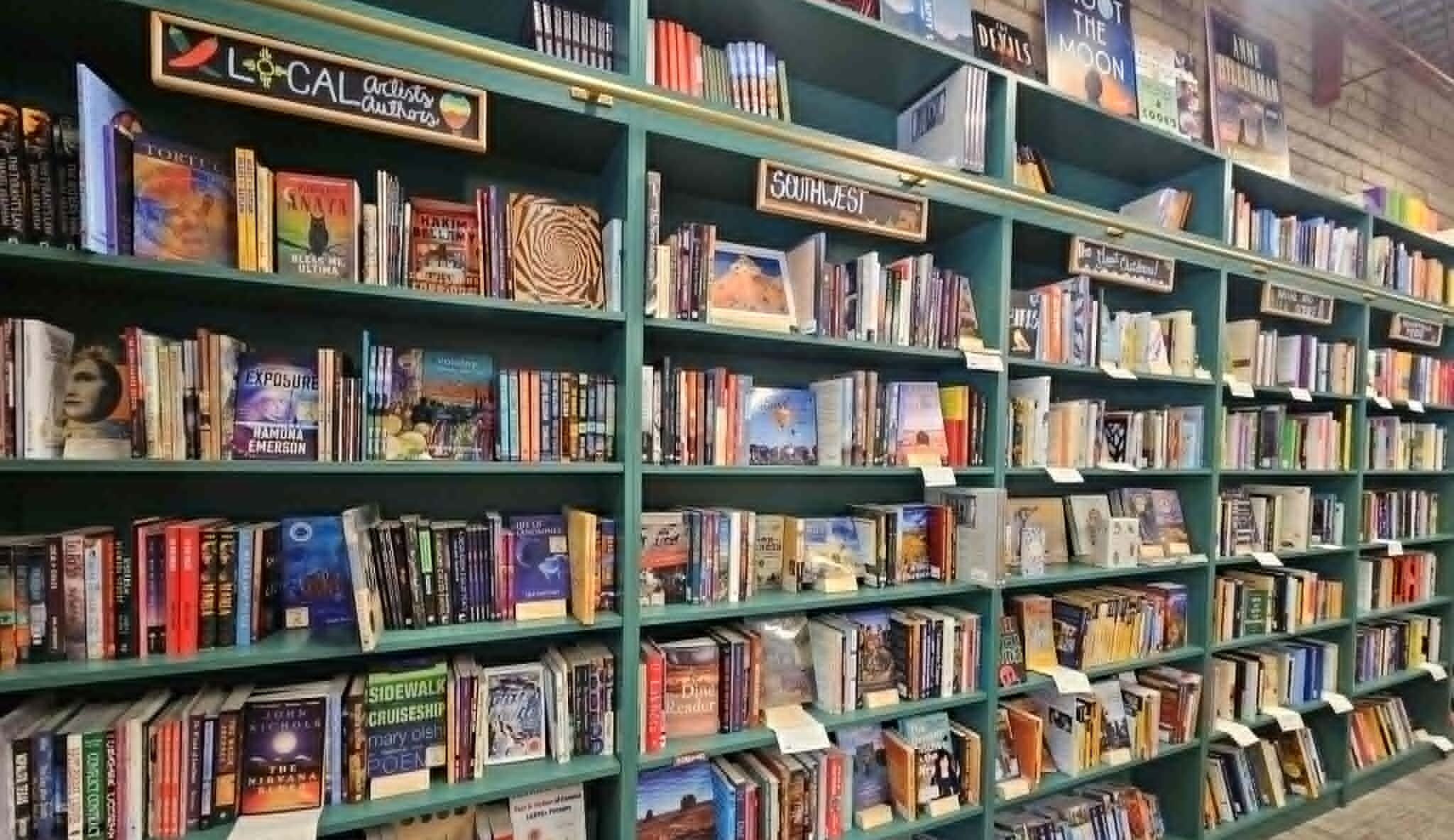 Hidden Gems :: 5 Local Bookstores to Visit Now